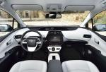 Toyota Prius Plug-in Hybrid 2016 года